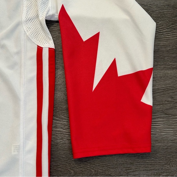 Team Canada World Cup of Hockey Jersey - Picture 7 of 10